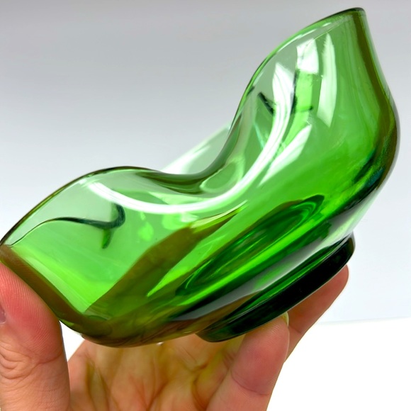 Mid Century Modern ANCHOR HOCKING emerald green glass  2 piece chip and dip set - Picture 6 of 8